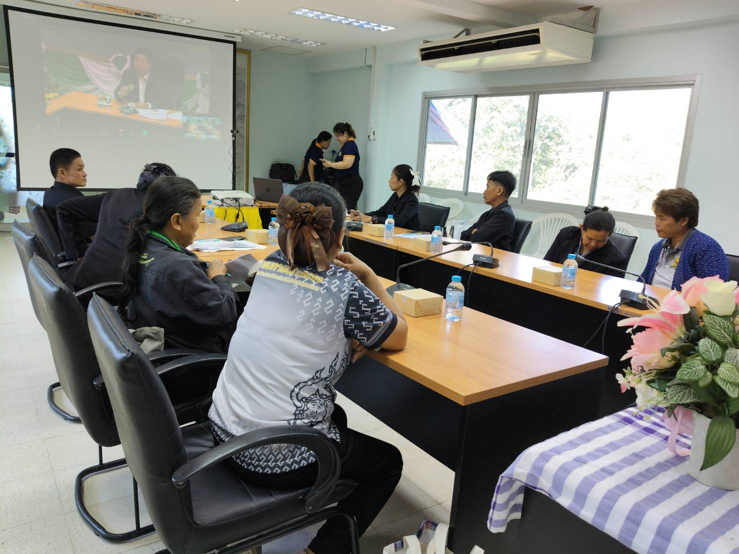 title - ส.ป.ก.จังหวัดอำนาจเจริญ  ฝึกอบรมโครงการพัฒนาผู้แทนเกษตรกรในเขตปฏิรูปที่ดิน ปีงบประมาณ ๒๕๖๙ หลักสูตรการเพิ่มทักษะ และเพิ่มประสิทธิภาพการดำเนินงาน อาสาสมัครปฏิรูปที่ดินเพื่อเกษตรกรรม (อสปก.)